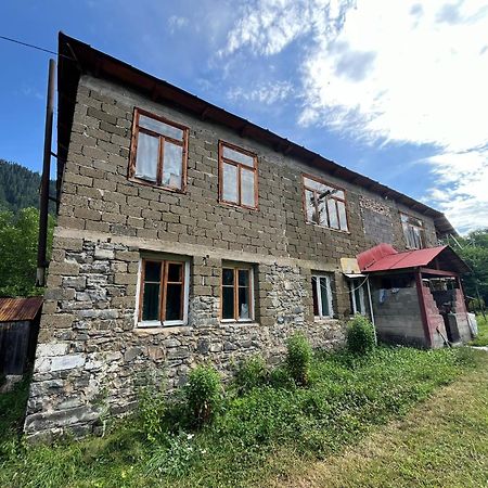 Tsknari Oda Oni Extérieur photo