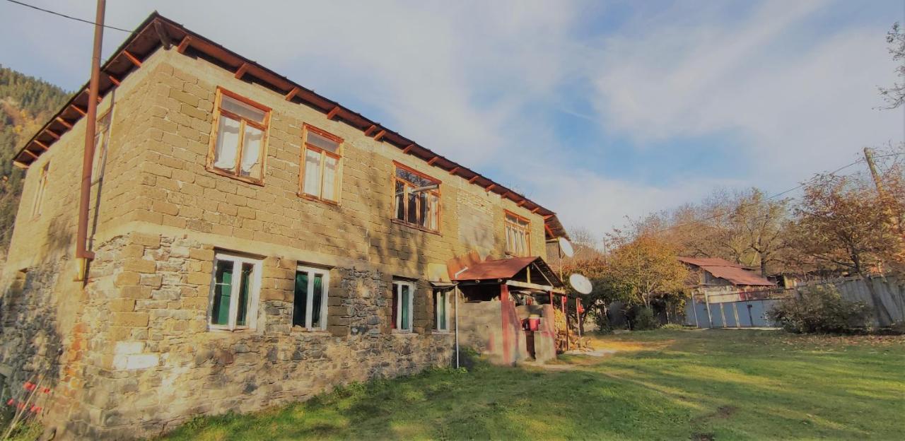 Tsknari Oda Oni Extérieur photo